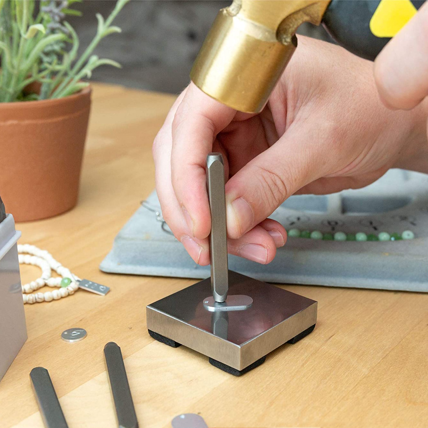 Jewelry Making Anvil - AA26P 1 фунт латунный металлический штамповочный
